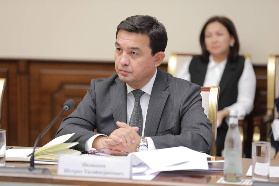 “Tasdig‘ini topmadi”. Oliy sud — Jizzaxda bank xodimasi o‘zgalar nomiga kredit olganiga sudya aloqadorligi haqida